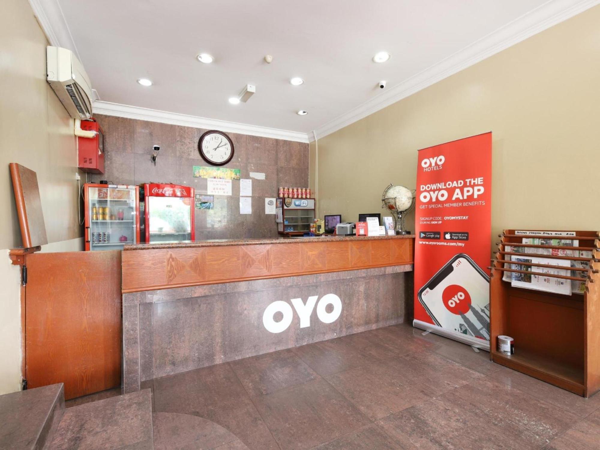 Super Oyo 447 Comfort Hotel Meru Klang Eksteriør billede